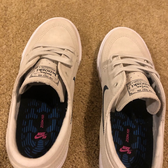 Nike SB Zoom Janoski RM (Women’s) - Picture 2 of 6